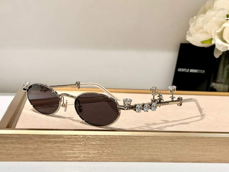 Picture of Gentle Monster Sunglasses _SKUfw52339642fw
